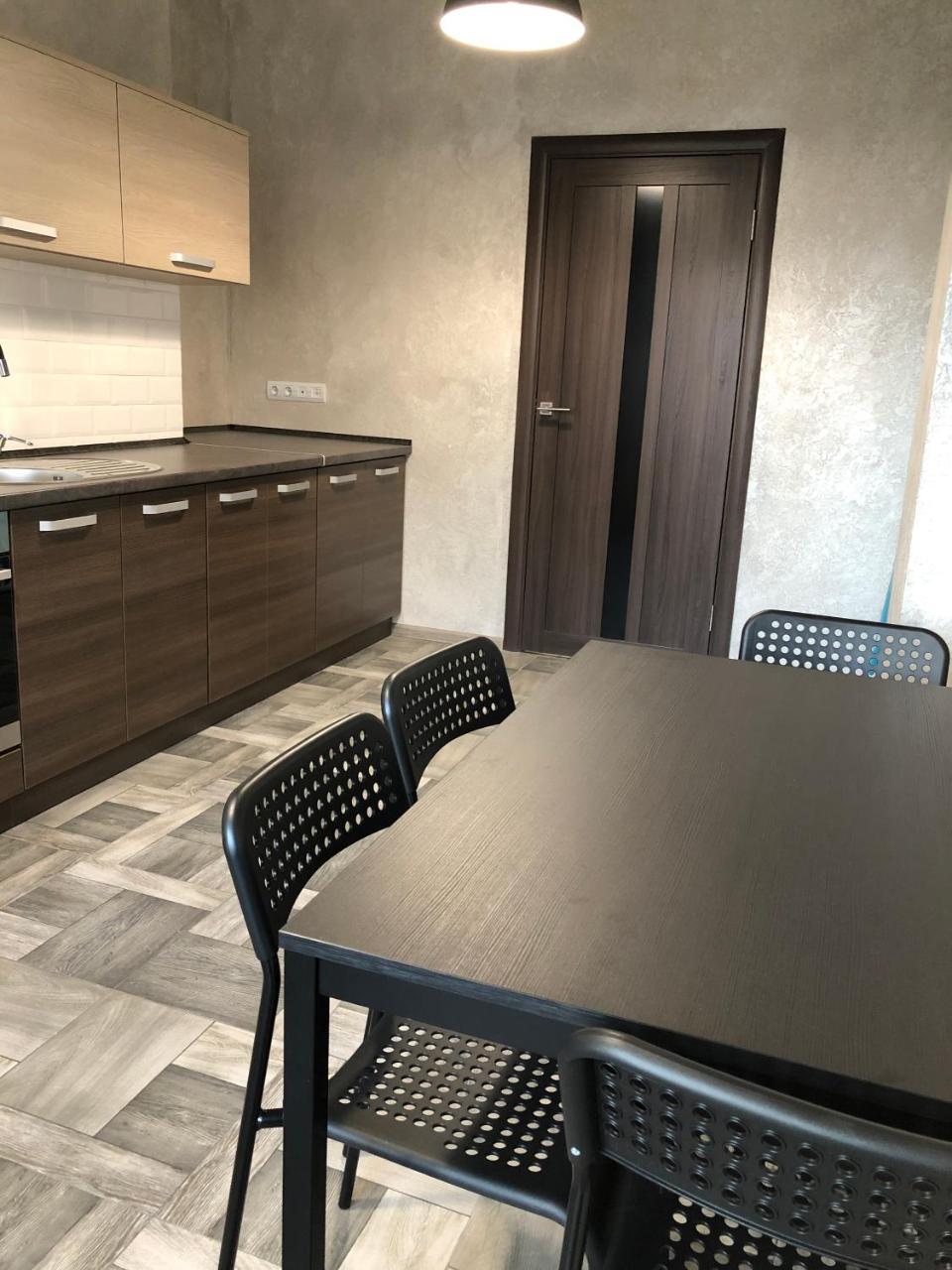 Lux Apart Torfyana Lviv Bagian luar foto