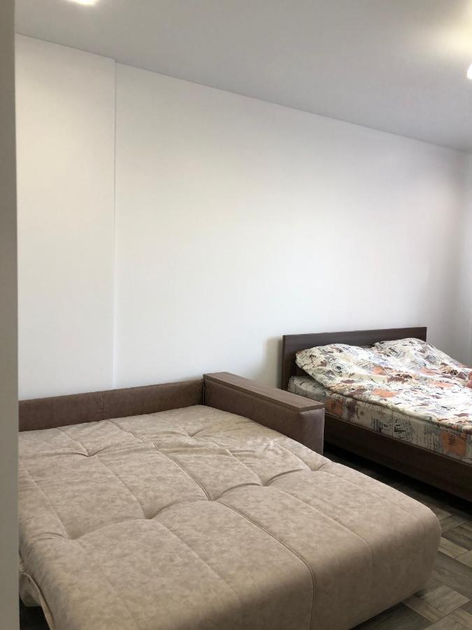 Lux Apart Torfyana Lviv Bagian luar foto